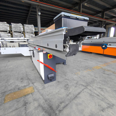 Precision Panel Sliding Table Cutting Saw for Industrial Woodworking 45 90 Degree