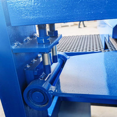 Multi Blade Rip Saw Machine for Horizontal Circular Cutting in Building Material Shops
