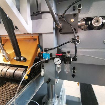 11KW-22KW Main Motor Power MJ400 Wood Cutting Horizontal Band Saw Machine with Wheels