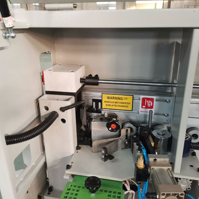 Building Material Shops Woodworking Compact Edge Bander with 5 Functions in 5.92kW Power
