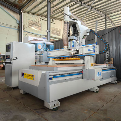 PK1325 Fully Automatic Straight Row Machining Center with 12 Tool Magazine CNC Router