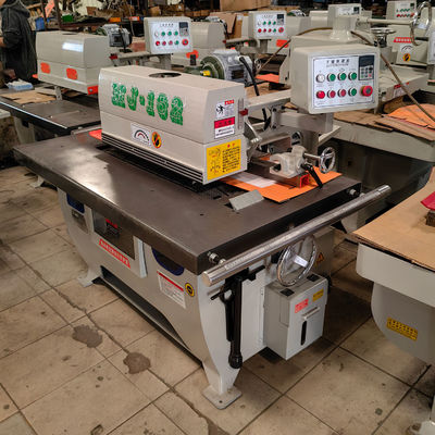 850 KG High Precision Wood Cutting Vertical Single Rip Saw Machine For Thickness Furniture