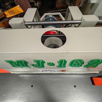 Manufacturing Plant Straight Line Single Rip Saw with Edge and 355mm Max Blade Diameter