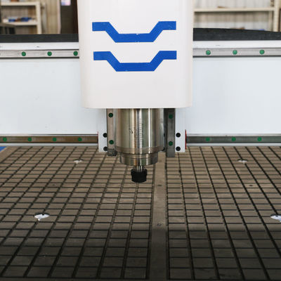3200x1700x960mm Single Spindle PM1325 3D CNC Router Machine for Wood Cutting Engraving
