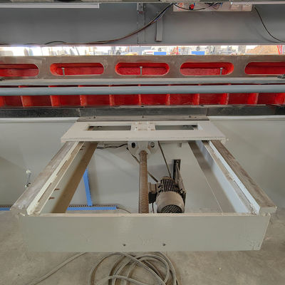 MJB318 Automatic Veneer Cutting Machine Max. Cutting Length 3180mm for MDF Production