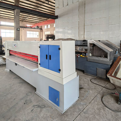 Wood Panels Cutting Machine with Heavy Duty Design and Automatic Function MJB318