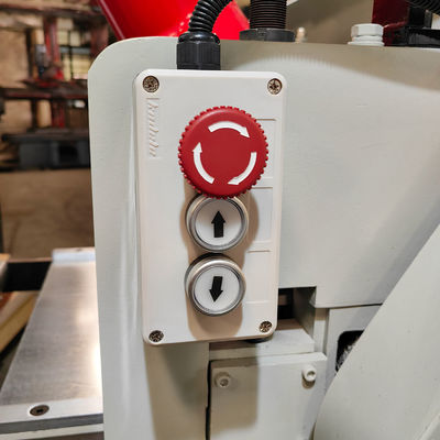 5.5kw Bottom Spindle Double Sided Planer Thicknesser for Heavy Duty Wood Processing