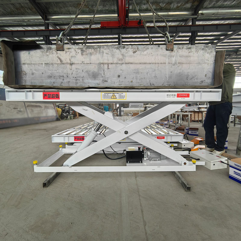 Electric Hydraulic Scissor Lift Tables Customized for Load and Unload in 2500*720mm Size