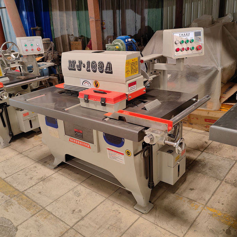 Advanced single blade rip saw for Straight Wood Cutting and Trimming in Energy Mining